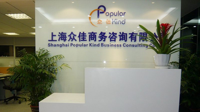 选择经济效益评价指标时，应考虑以下因素：